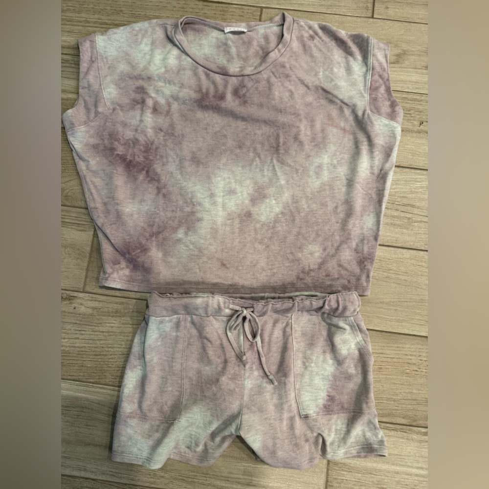 Enti Short set Tye dye purple mediums